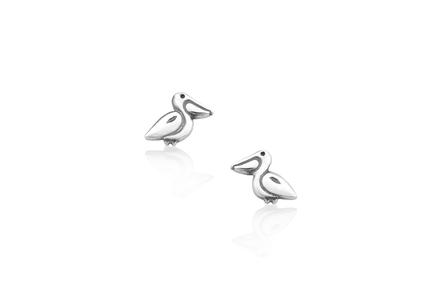 Petit Pelican Earstuds