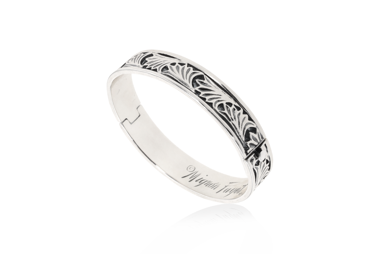Acanthus Hinged Cuff