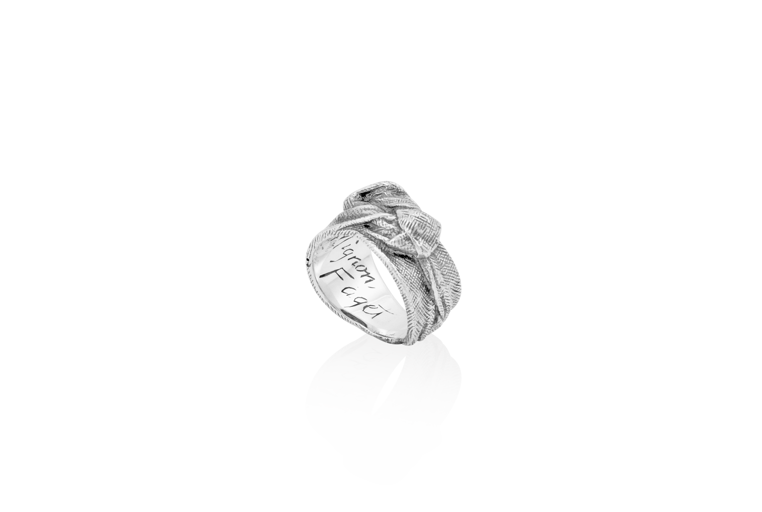 Single Knot Ring
