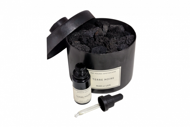 Mad et Len Lava Rock Pot Pourri Terre Noire