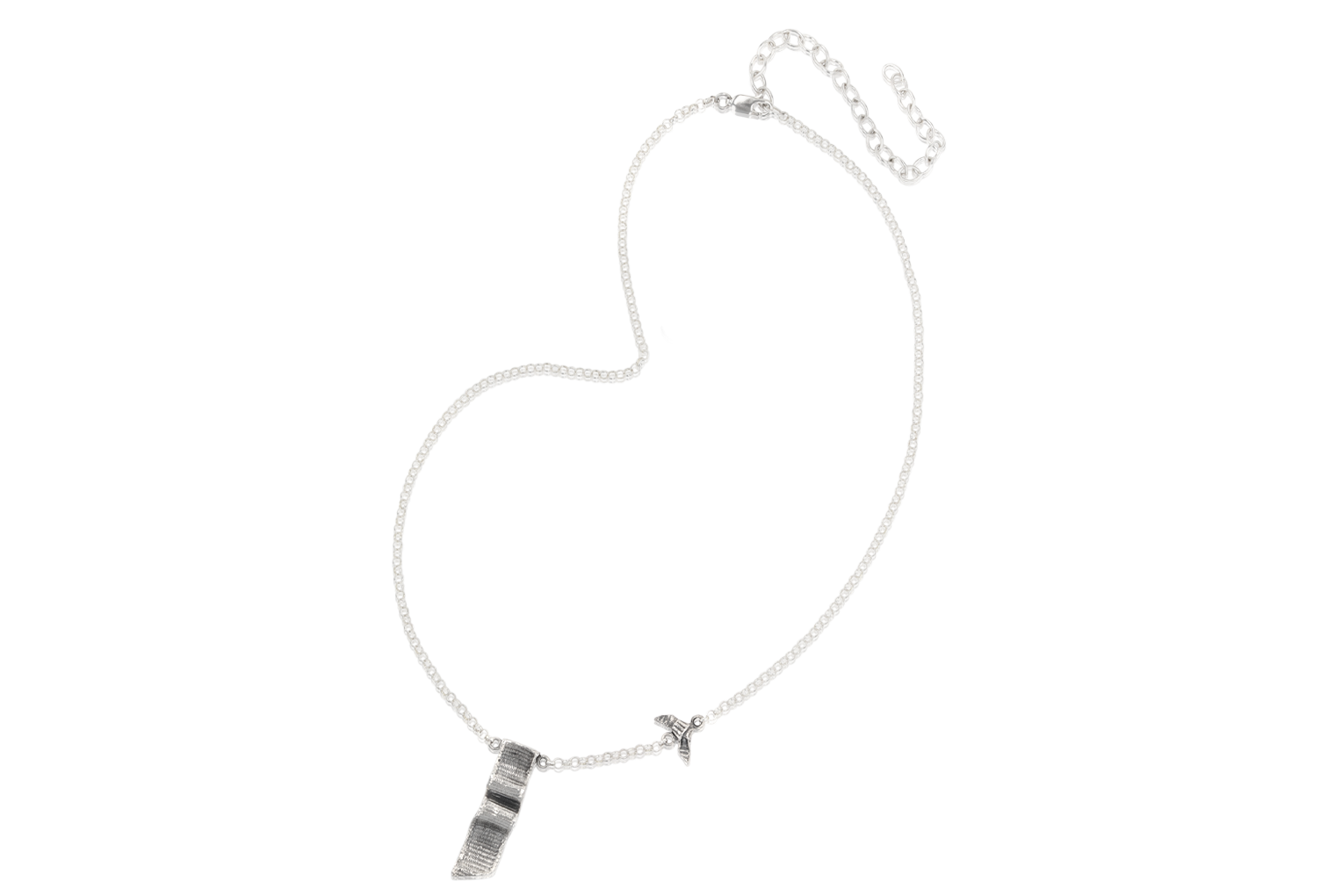 Banner and Bow Chain Necklace