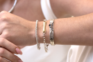 view01 thumbnail image for Knotted Bow Cuff